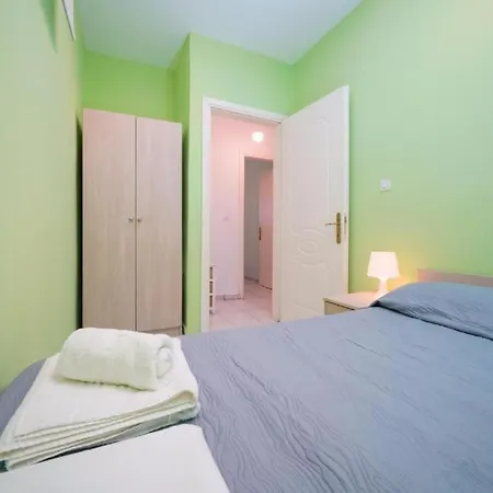 Golden Beach Maisonettes *