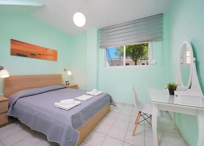 Golden Beach Maisonettes *